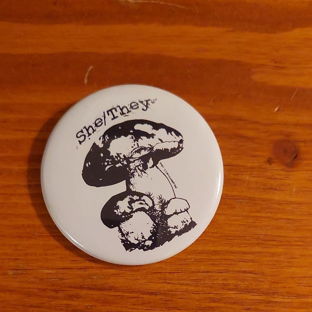 She/They Pronoun Button